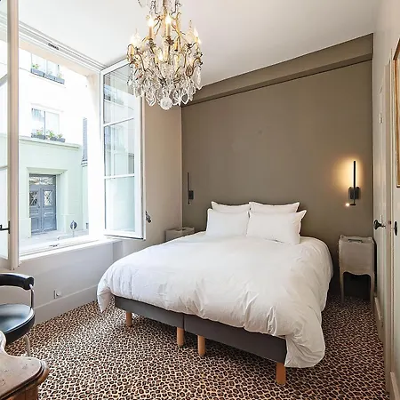 ゲストハウス Pavillon Marais パリ