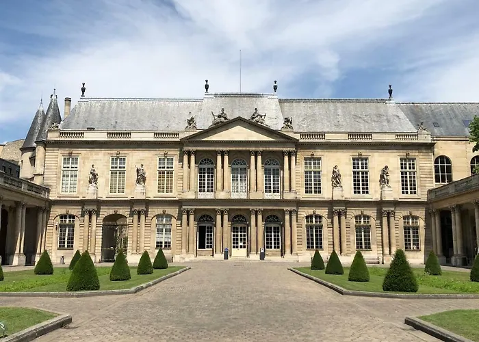 Pavillon Marais 4* Париж